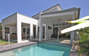 48 Boardrider Crescent